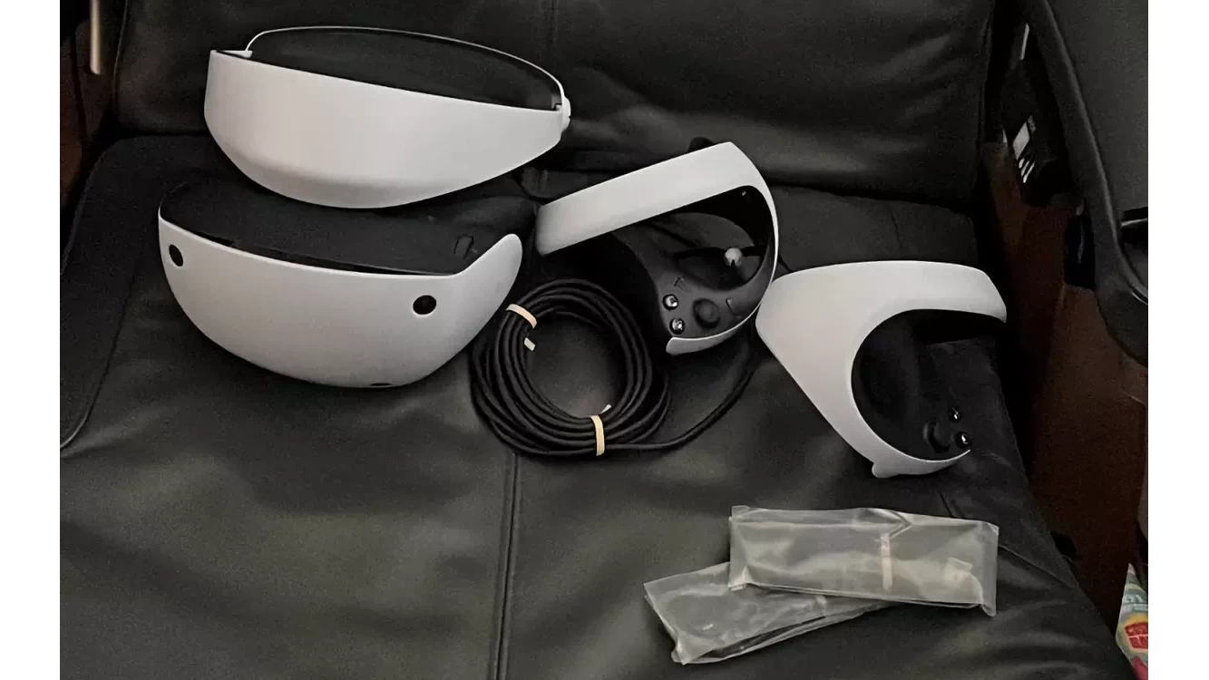 Разработчики Ultrawings "случайно" показали "живое" фото PS VR2, потом сказали, что это была распечатанная 3D-модель с щепоткой фотошопа